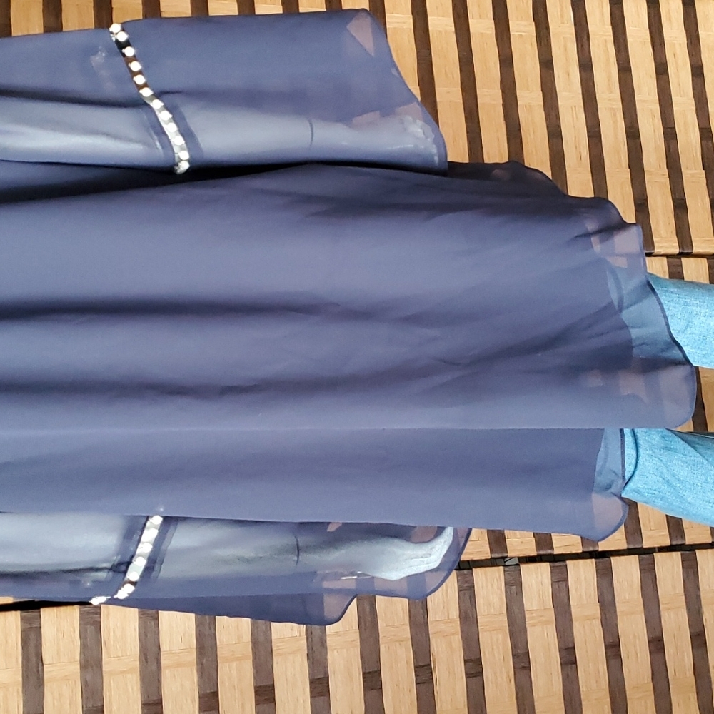 NWT!  Le Bos draped chiffon top bell sleeves - Picture 9 of 16